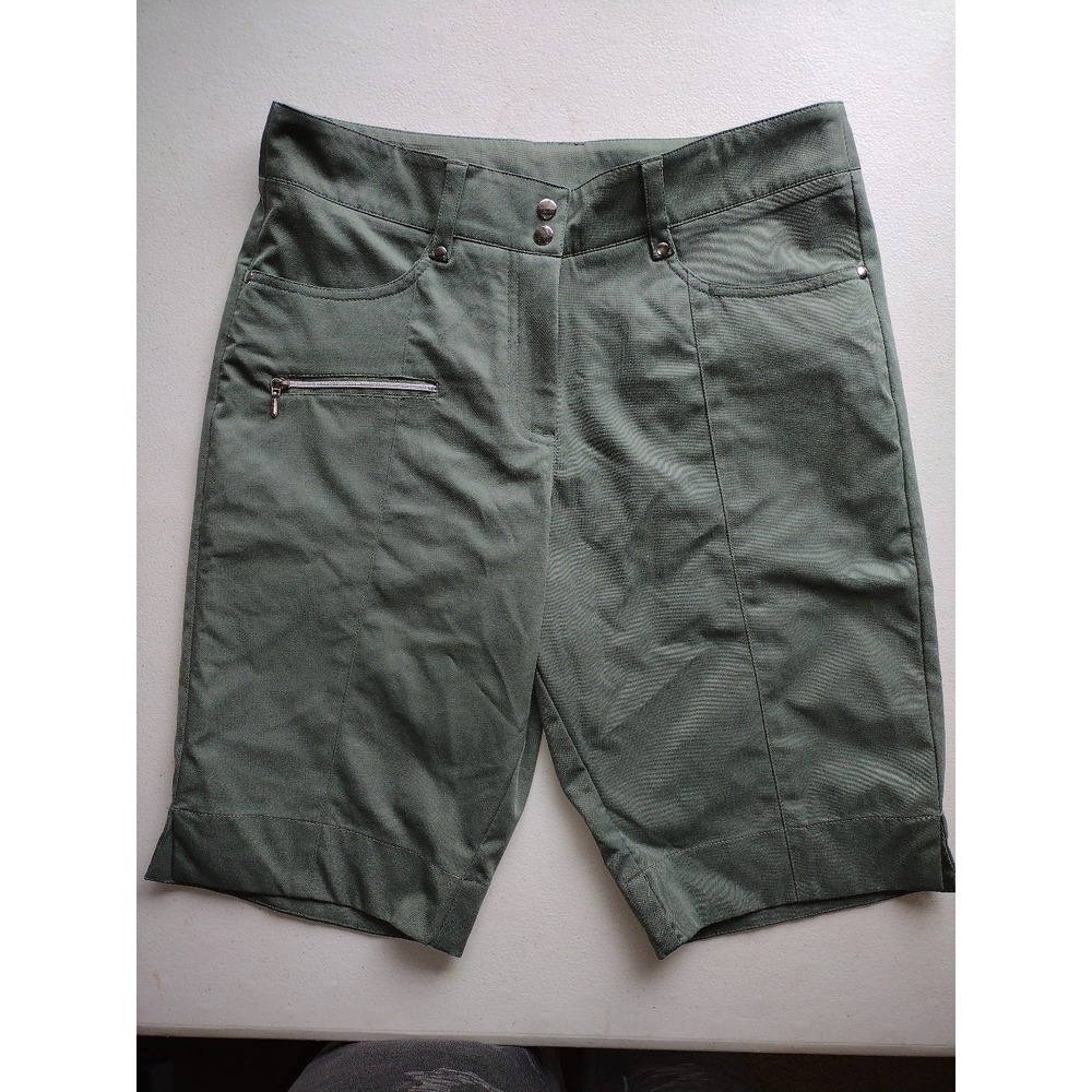 G.G. Blue Women's Green Cargo Shorts‎ with Zipper Pocket Size 4